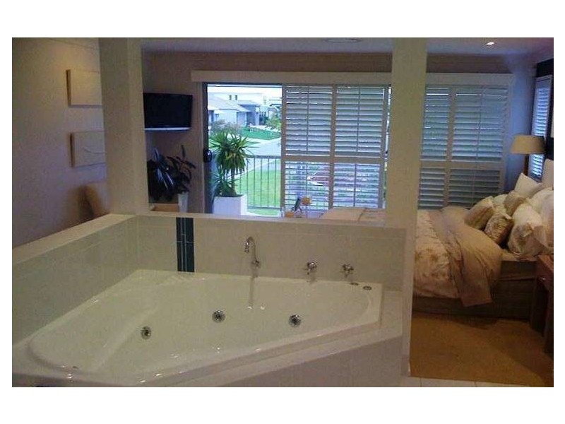 North Lakes QLD 4509