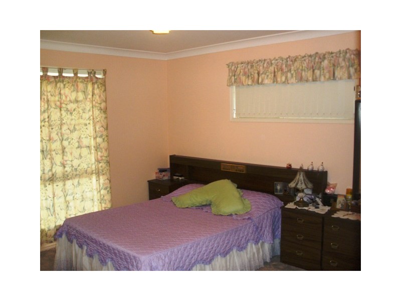 38  Vaucluse Cr, Petrie QLD 4502