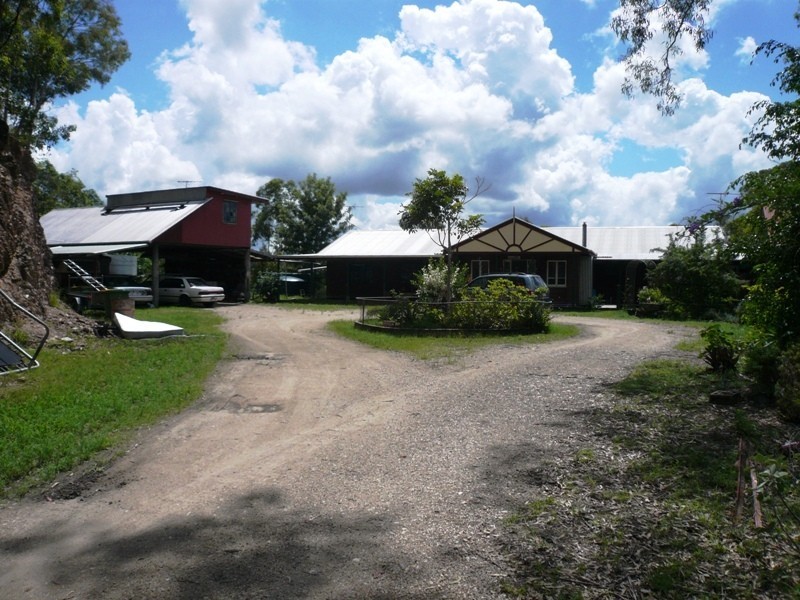 174 Woodward Road, Armstrong Creek QLD 4520