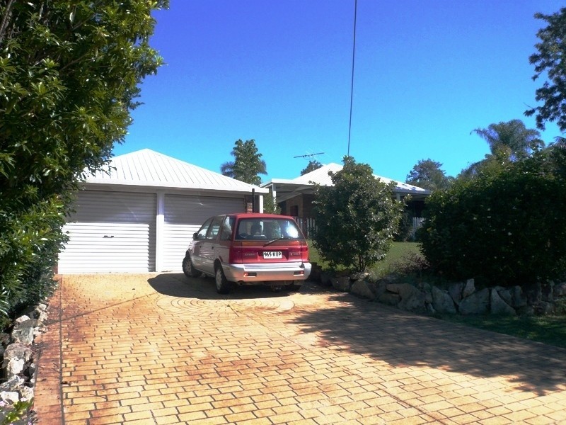 30 Champagne St, Petrie QLD 4502
