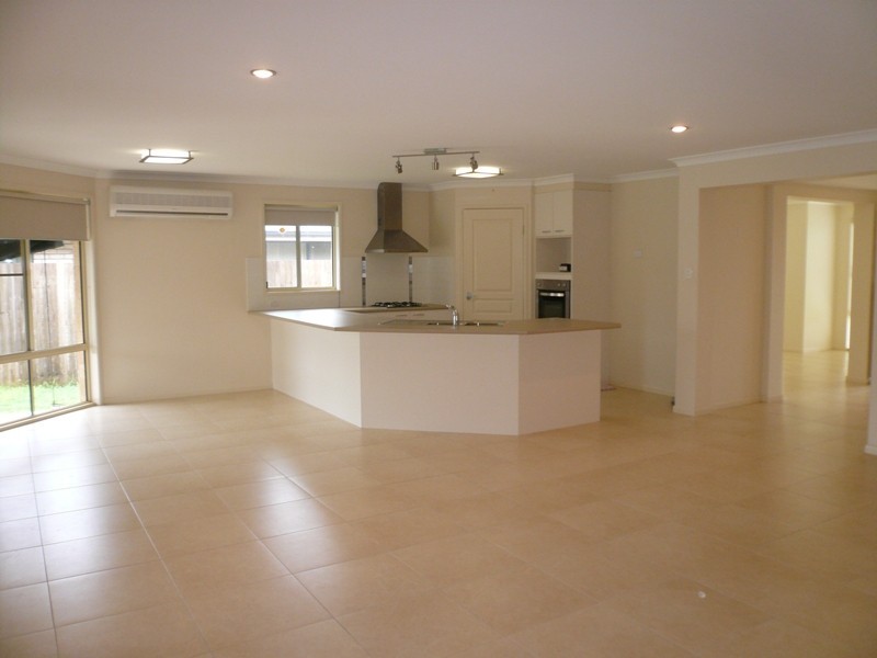 43 Barambah Circuit, Warner QLD 4500