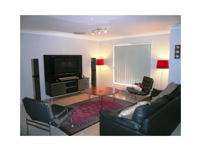 9  Valmadre Court, Petrie QLD 4502