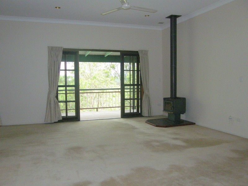 18 Salisbury Court, Clear Mountain QLD 4500
