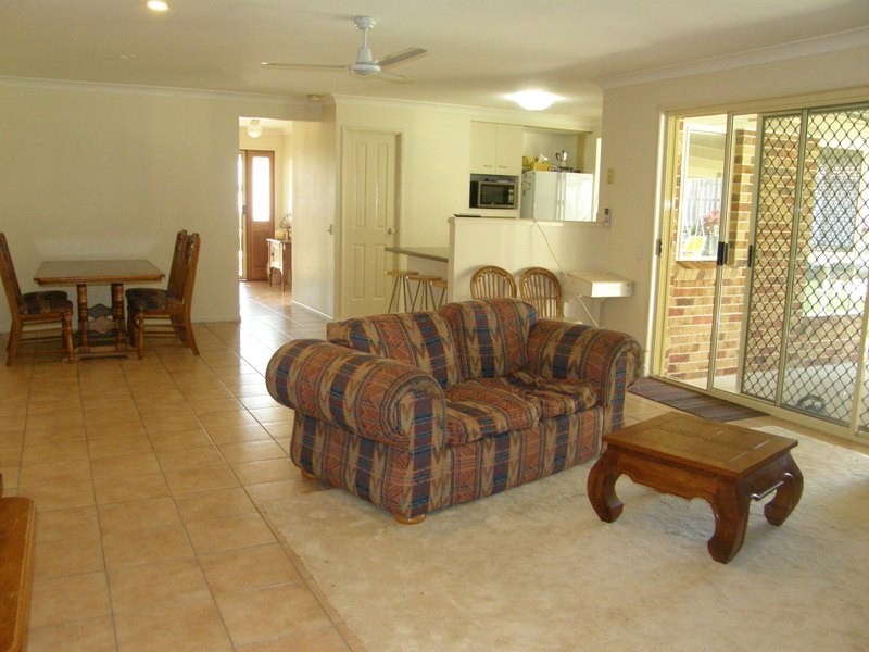 16 Egret Court, Albany Creek QLD 4035