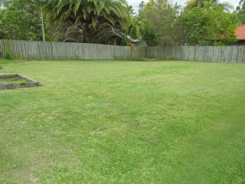 6 Janna Court, Eatons Hill QLD 4037