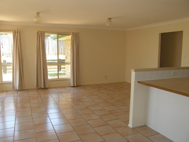 23 Saraband Drive, Eatons Hill QLD 4037