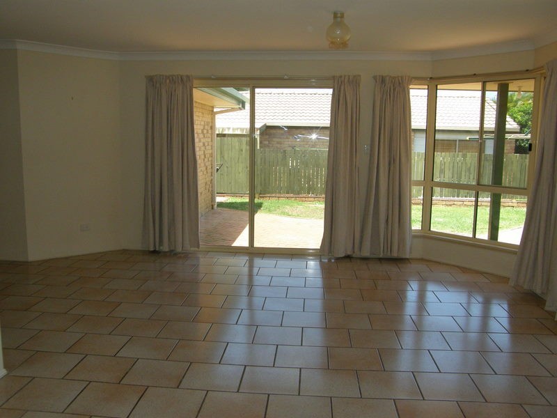 23 Saraband Drive, Eatons Hill QLD 4037