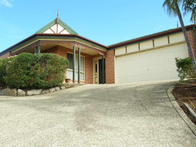 9 Marina Court, Eatons Hill QLD 4037