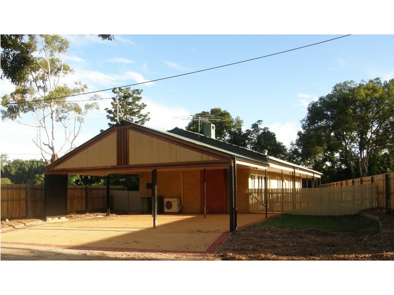 4 Stewart Road, Albany Creek QLD 4035