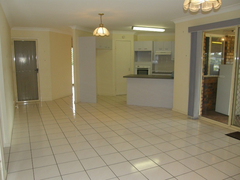 1 Brighton Court, Albany Creek QLD 4035