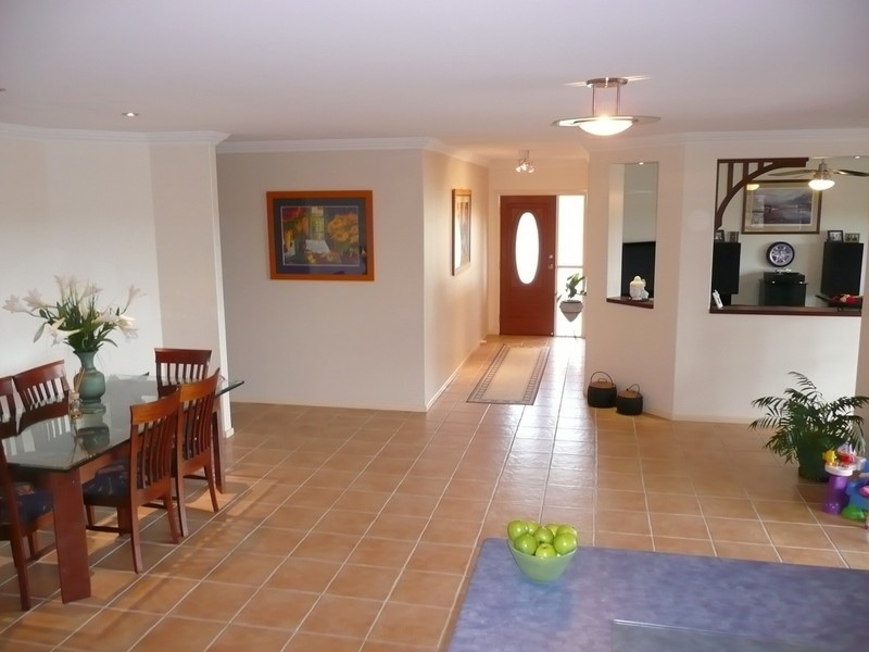 29 Valencia Court, Eatons Hill QLD 4037