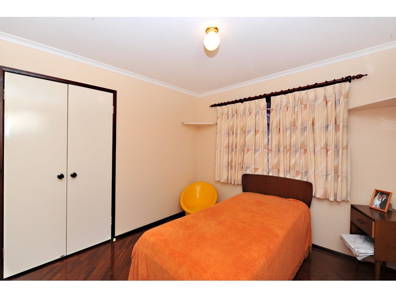 4 Charmaine Court, Albany Creek QLD 4035