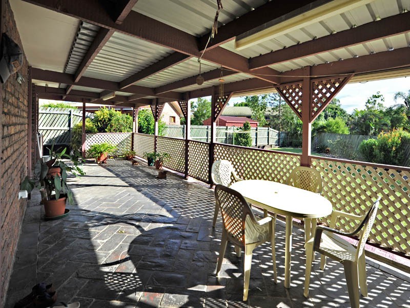 4 Charmaine Court, Albany Creek QLD 4035