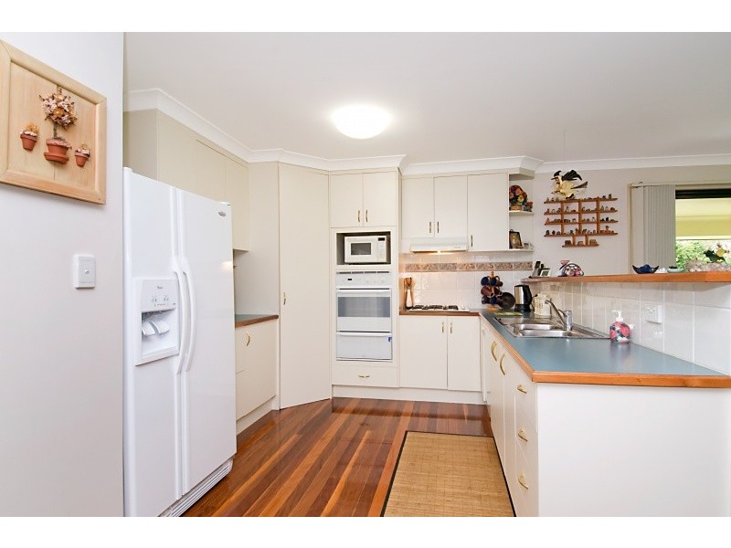 19 Silkyoak Way, Albany Creek QLD 4035
