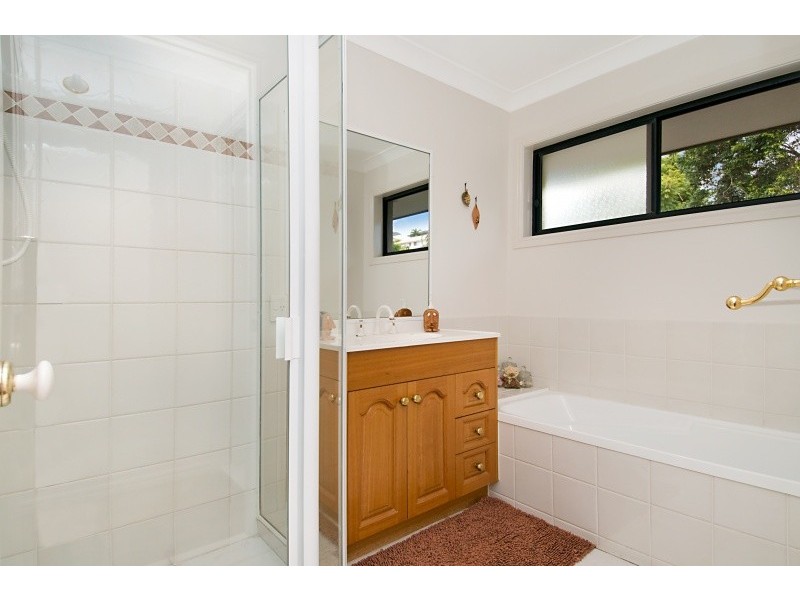 19 Silkyoak Way, Albany Creek QLD 4035