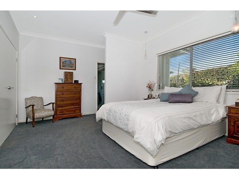 11 Shearwater Close, Albany Creek QLD 4035