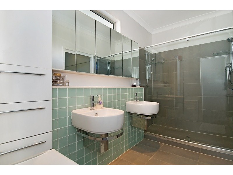 11 Shearwater Close, Albany Creek QLD 4035