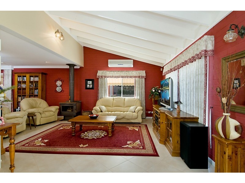 Eatons Hill QLD 4037