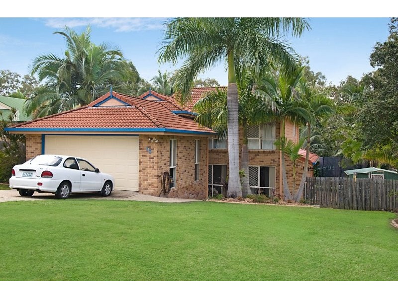 15 Silkyoak Way, Albany Creek QLD 4035