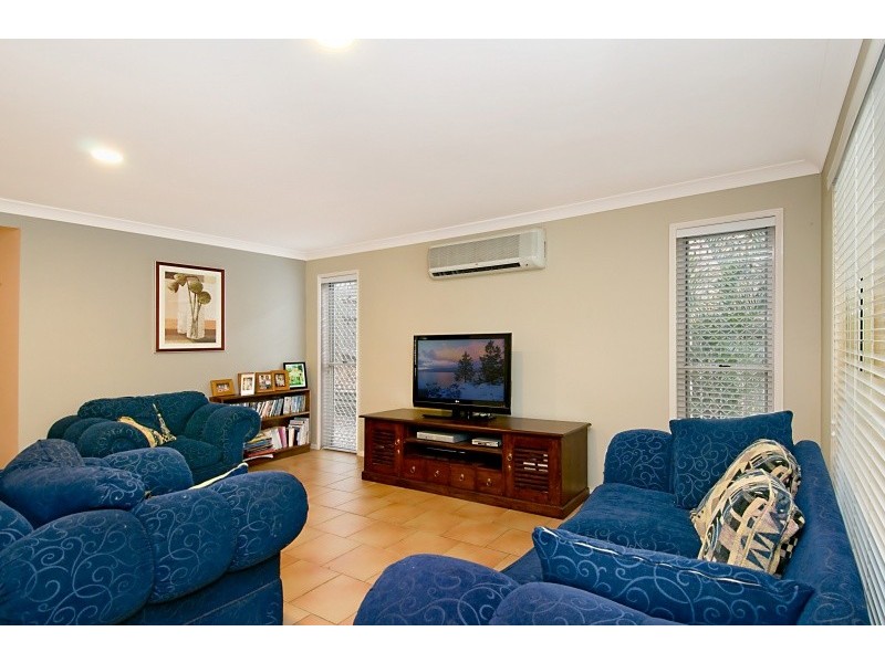 15 Silkyoak Way, Albany Creek QLD 4035