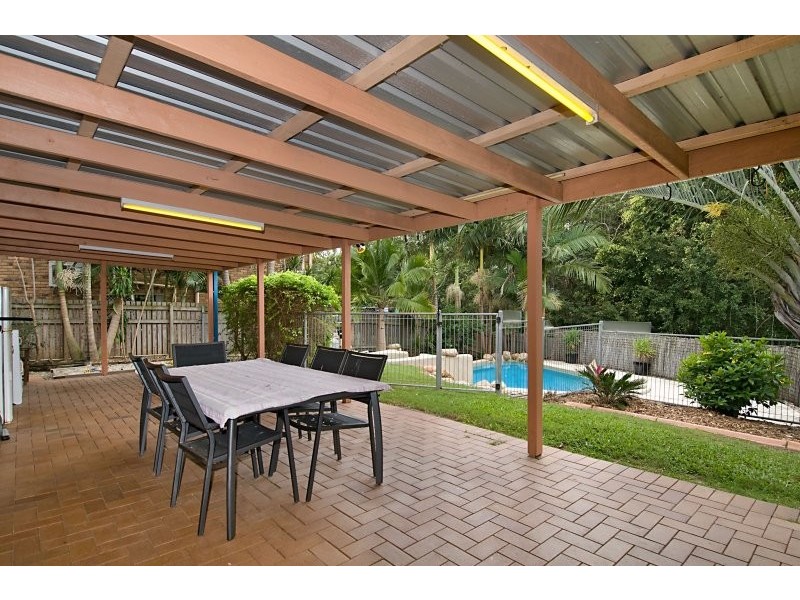 15 Silkyoak Way, Albany Creek QLD 4035