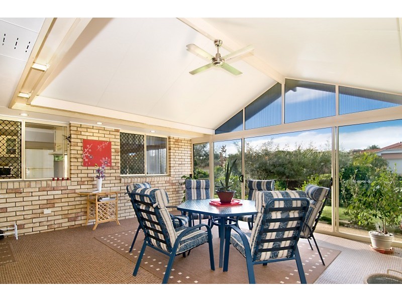 1 Tallebudgera Crescent, Albany Creek QLD 4035