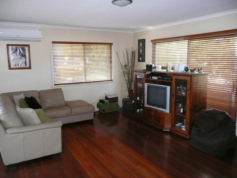 26 Crofty Street, Albany Creek QLD 4035