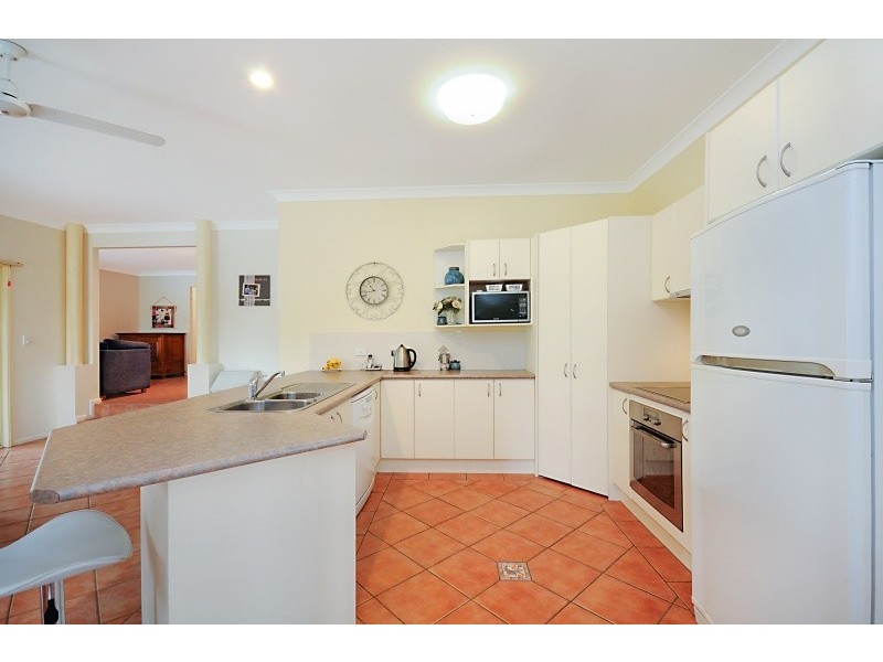 3 Fairbairn Court, Albany Creek QLD 4035