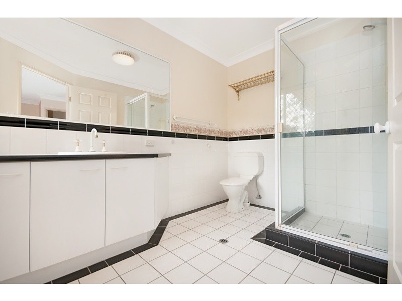 22 Wivenhoe Avenue, Albany Creek QLD 4035