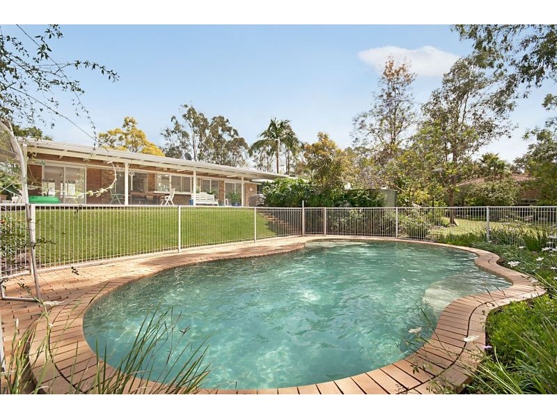 24 Eden Drive, Eatons Hill QLD 4037