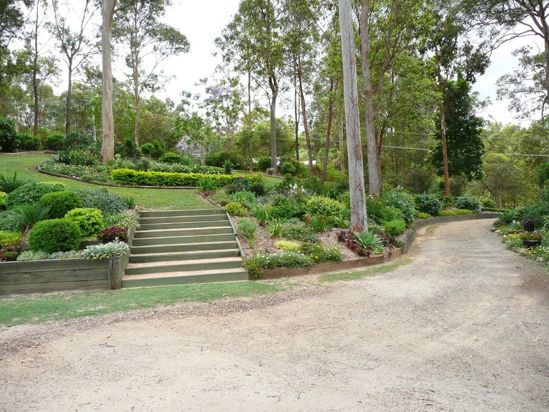 Clear Mountain QLD 4500