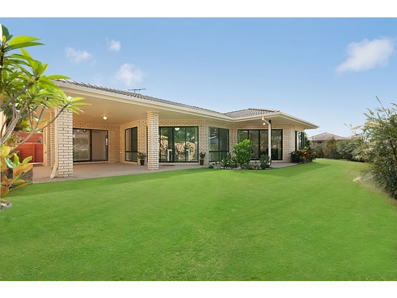 1 Roundelay Court, Eatons Hill QLD 4037