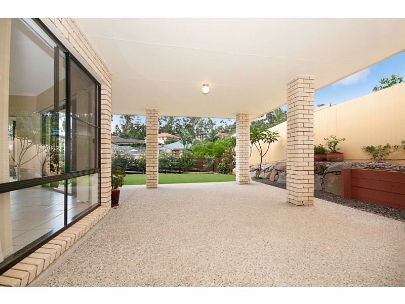 1 Roundelay Court, Eatons Hill QLD 4037