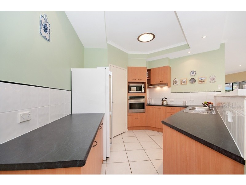 1 Roundelay Court, Eatons Hill QLD 4037