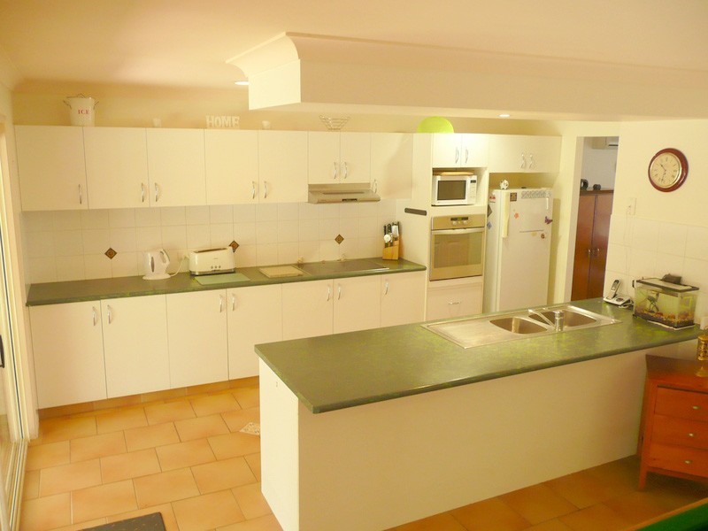 15 Silkyoak Way, Albany Creek QLD 4035