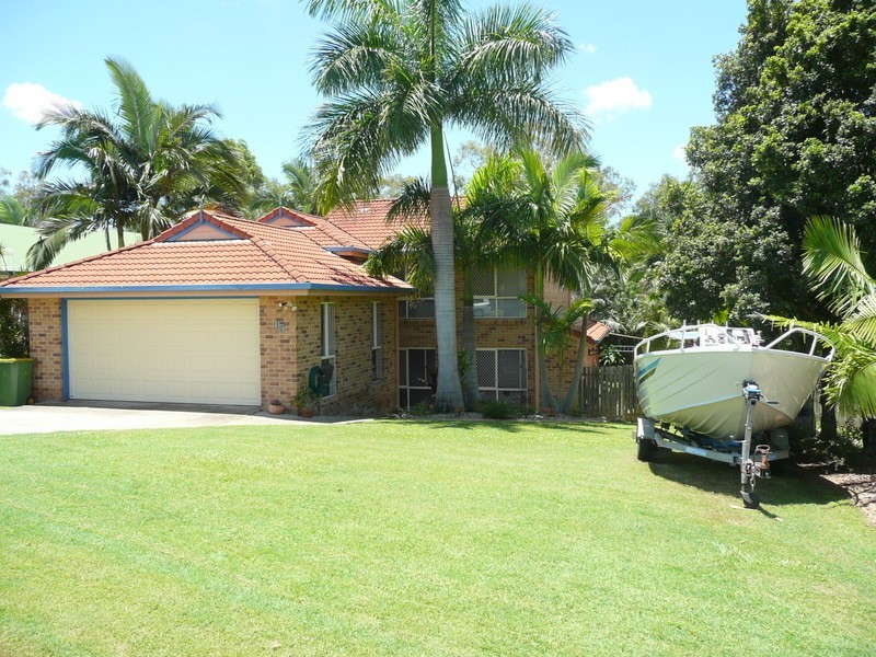 15 Silkyoak Way, Albany Creek QLD 4035