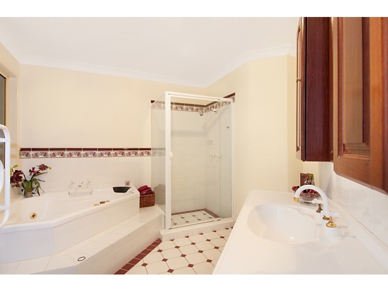 18 Havenwood Court, Albany Creek QLD 4035