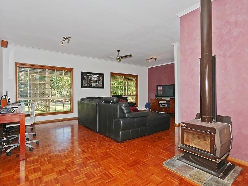 50 Peppermint Drive, Cashmere QLD 4500