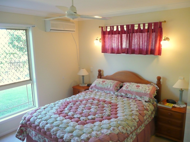 42 Flinders Way, Albany Creek QLD 4035