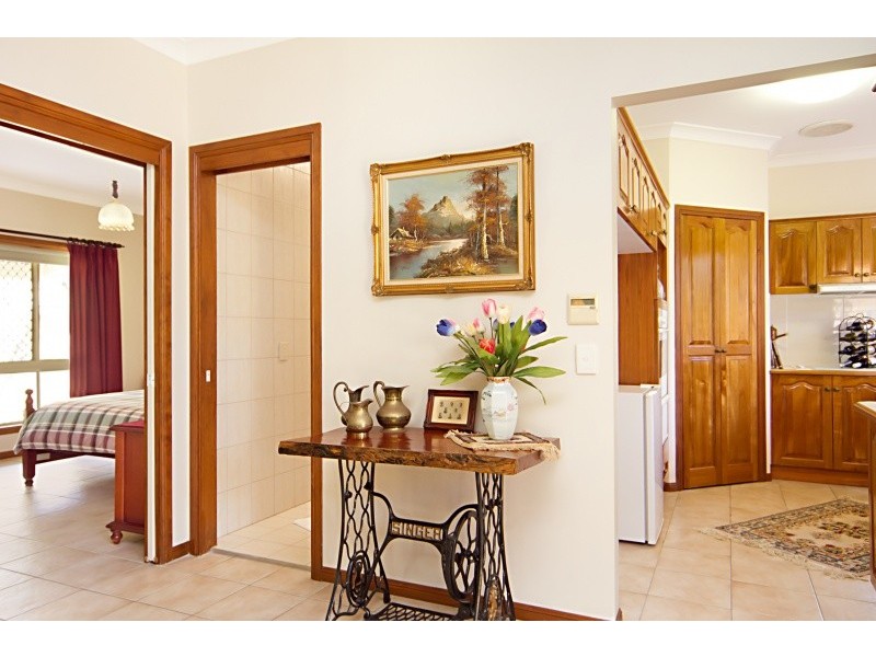 Eatons Hill QLD 4037