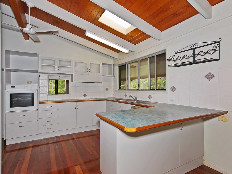 2 Jane Court, Cashmere QLD 4500