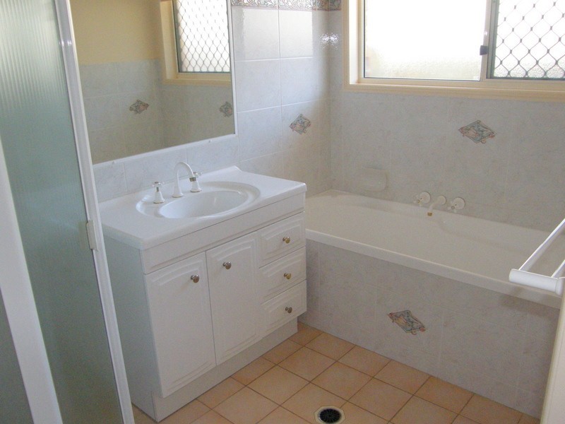 6 Yellowjack Crescent, Albany Creek QLD 4035