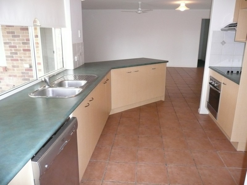 107 Saraband Drive, Eatons Hill QLD 4037