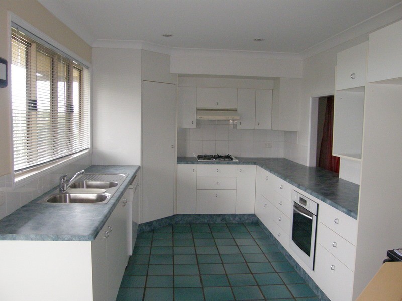 10 Preston Close, Albany Creek QLD 4035