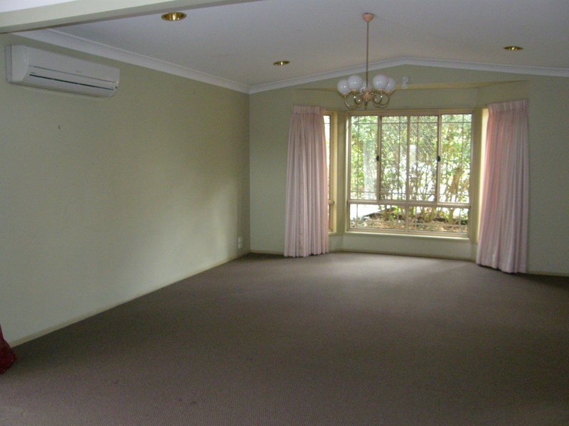 10 Preston Close, Albany Creek QLD 4035