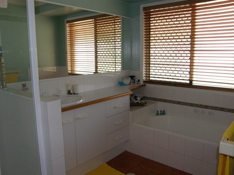 2 Lambeth Court, Albany Creek QLD 4035