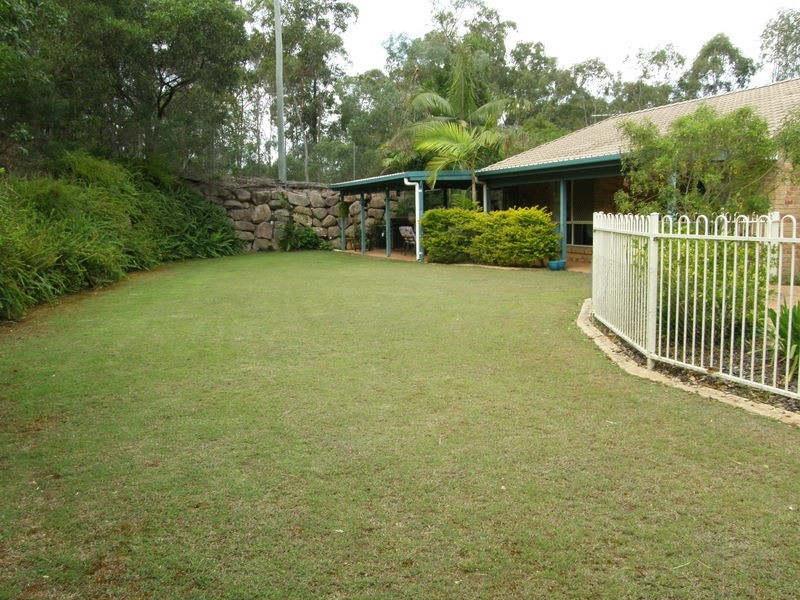 2 Lambeth Court, Albany Creek QLD 4035