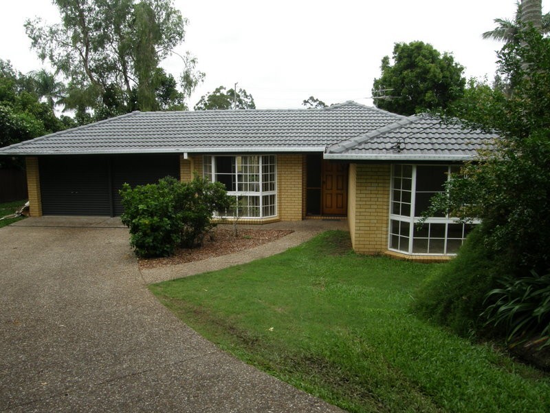 10 Hylacola Drive, Albany Creek QLD 4035