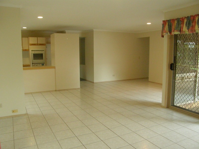 Eatons Hill QLD 4037