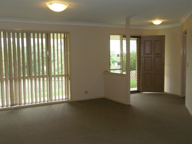 4 Apollo Court, Eatons Hill QLD 4037